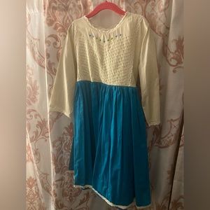 Size 8 teal/blue Well Dressed Wolf